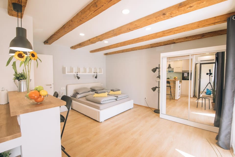 Bed, Living room, Dining area