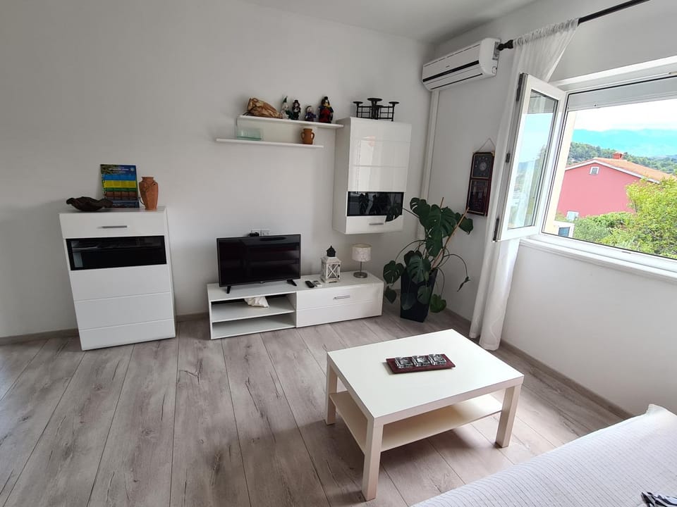 Apartman Karmen Apartment in Lika-Senj County