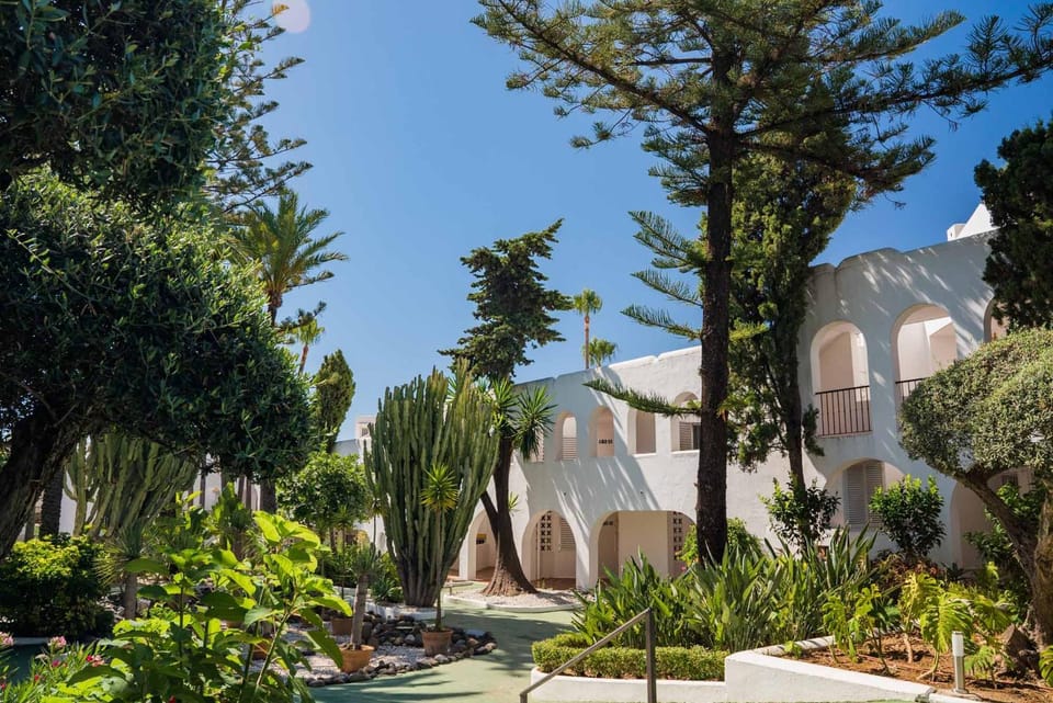 Property building, Garden, Garden view