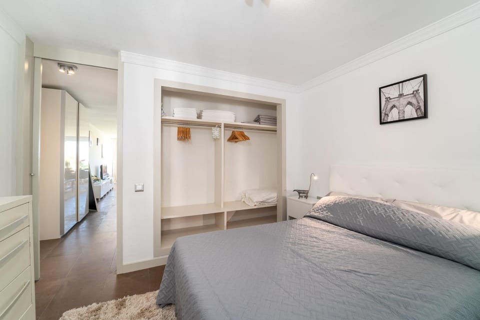 Bed, Bedroom, wardrobe
