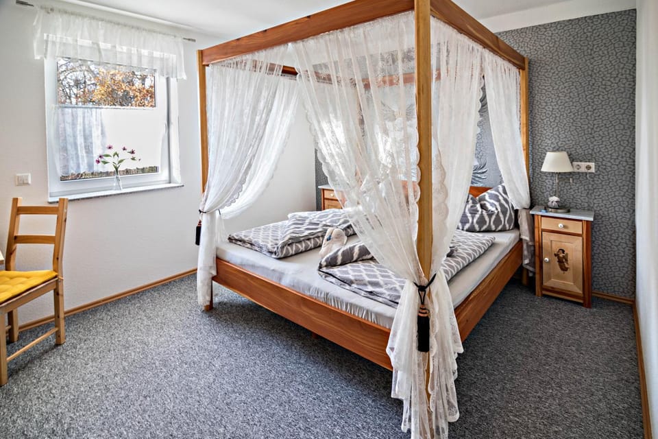 Living room, Bedroom