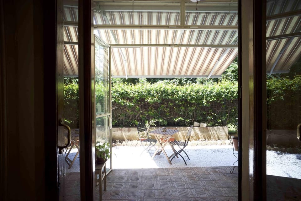 Patio, Garden view