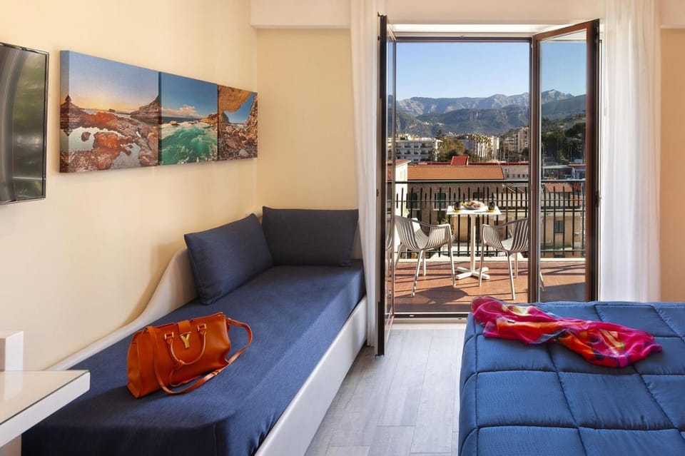 View (from property/room), Balcony/Terrace