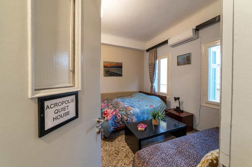 Acropolis Quiet House Apartment in Plaka