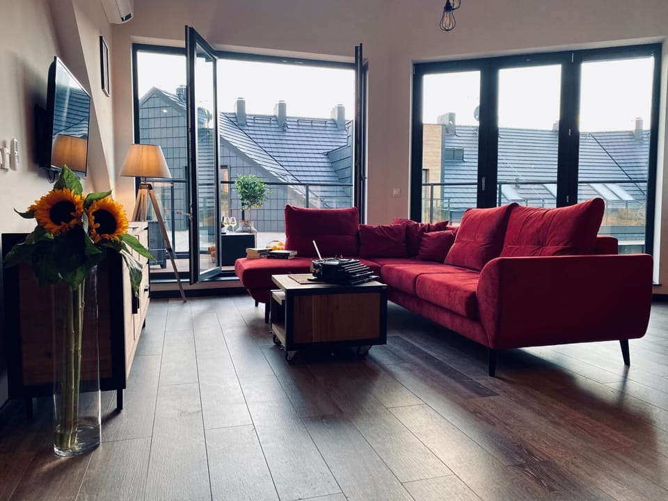 Living room, Seating area