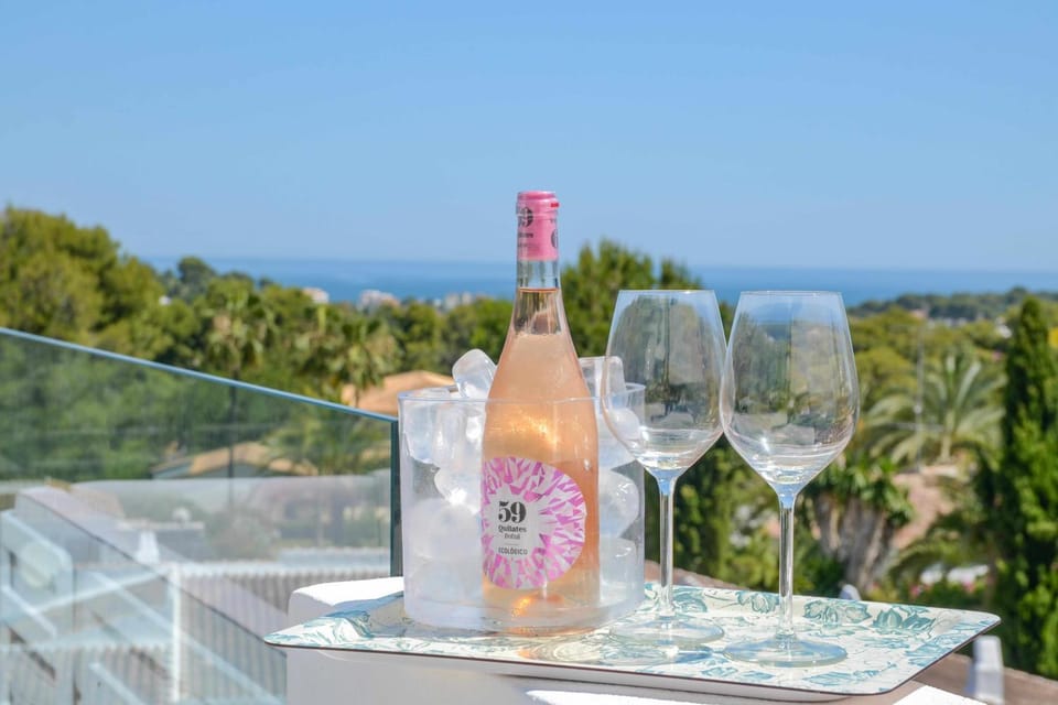 Bonita stay: B Sky: Piscina caliente, vistas, wifi Chalet in Marina Alta