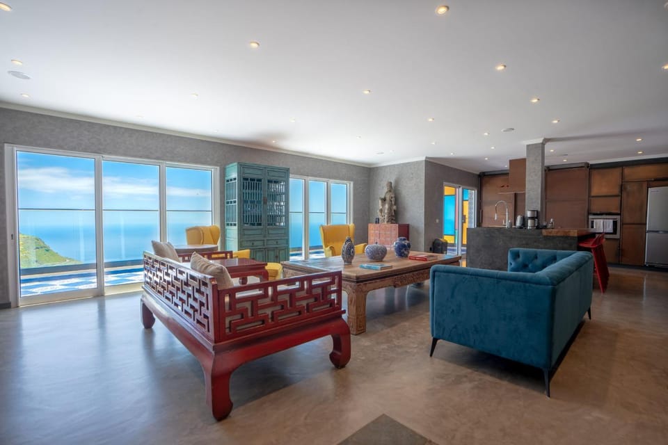 Mansão Macau by LovelyStay Villa in Madeira District