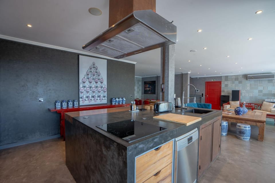 Mansão Macau by LovelyStay Villa in Madeira District
