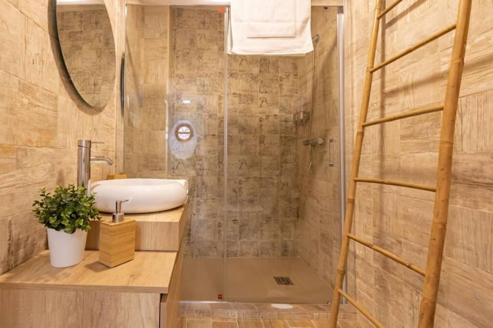 Divina Central Style by Valcambre Apartment in Seville