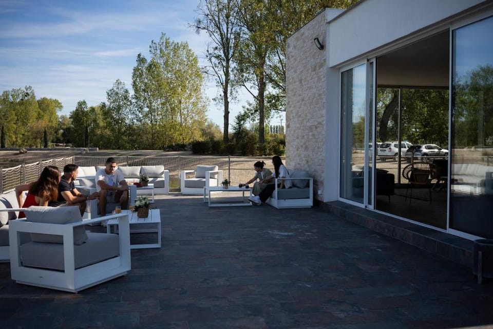 Les Etangs de la Bassée Campground/ 
RV Resort in Île-de-France