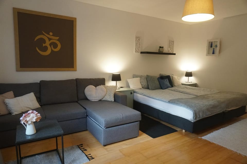 Bed, Living room, Seating area, Bedroom