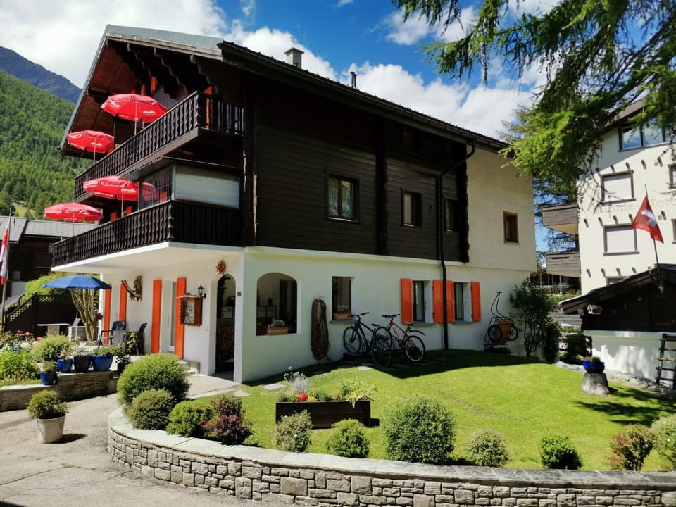 Property building, Summer