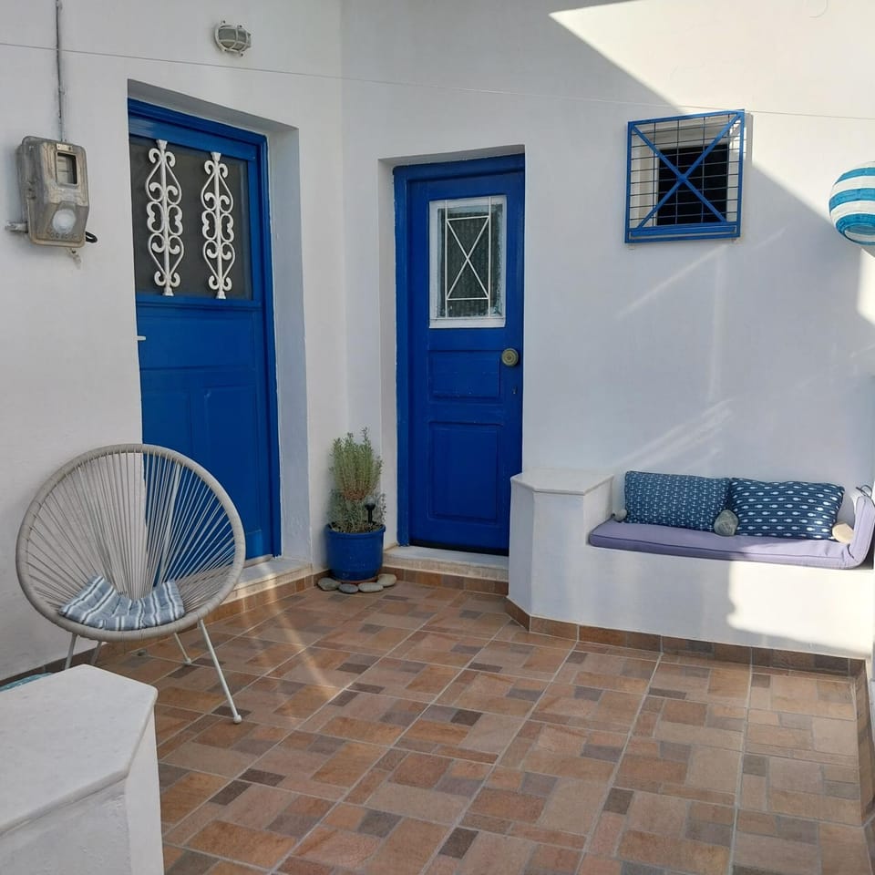 Cycladic house White and Blue in Kato Chora House in Milos