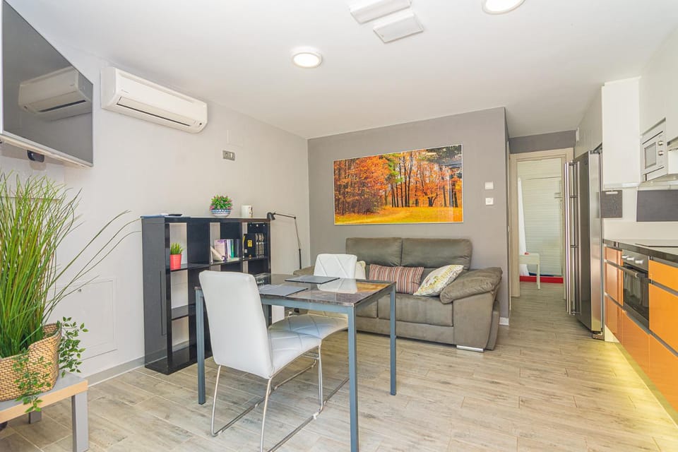 Resort con piscina privada en Calle Carabeo Villa in Nerja