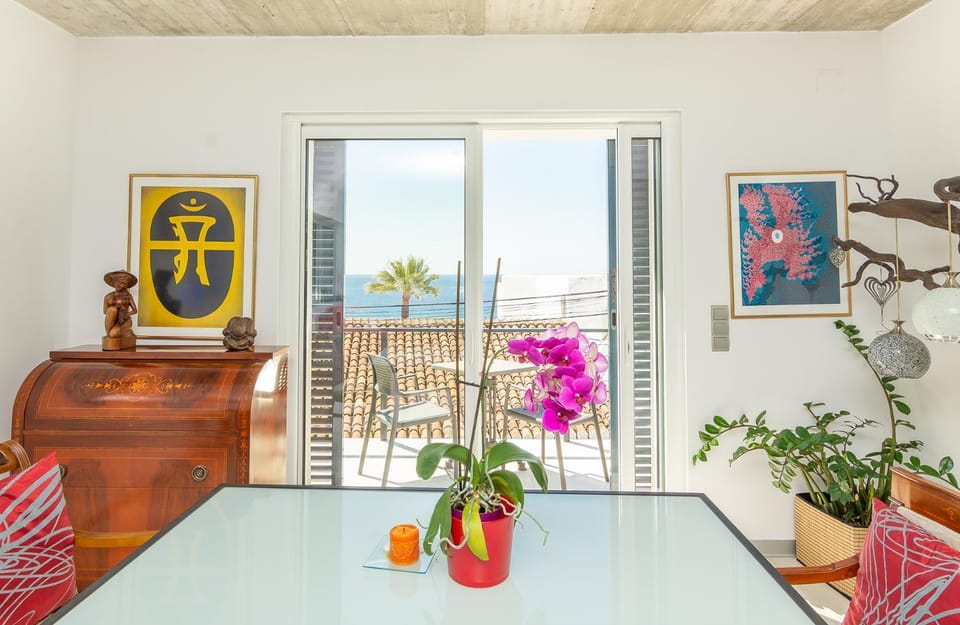 Resort con piscina privada en Calle Carabeo Villa in Nerja