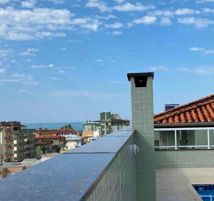 ÁREA DE LAZER NA COBERTURA COM VISTA PARA O MAR Apartment in Ubatuba