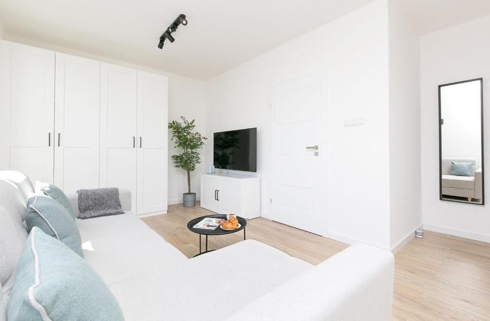 Apartament White Zajezdnia Wrzeszcz nr 8122 Apartment in Gdansk