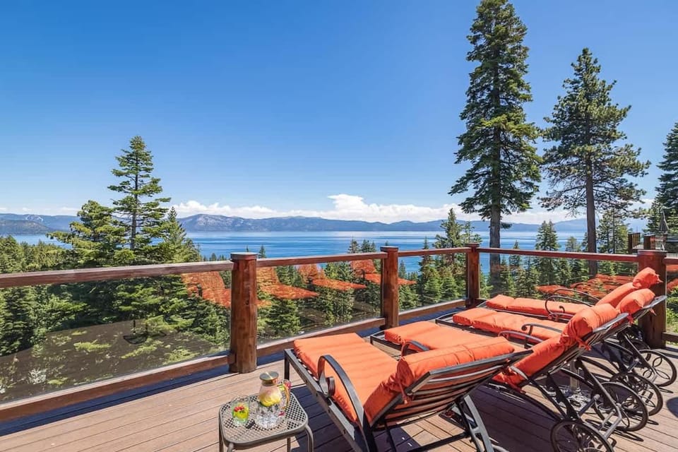 Luxury Lakeview Retreat - Hot Tub, SUP, Sauna & More! House in Lake Tahoe