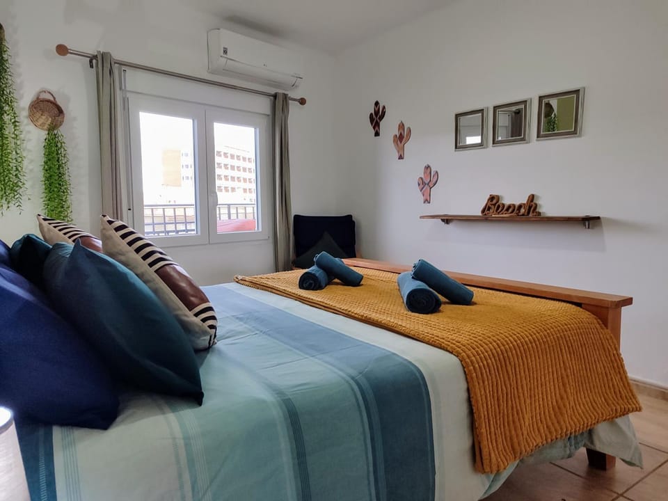 200 meters to Arenal Beach. 3 Bedroom Javea Apartment in Marina Alta