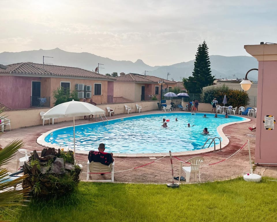 Pool view, Swimming pool