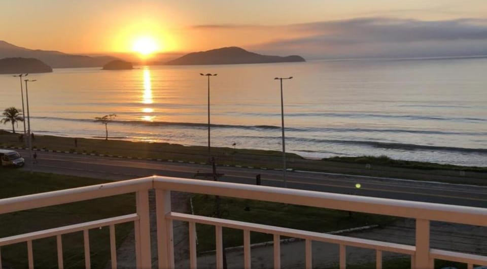 Praia de Massaguaçu Apartment in Caraguatatuba
