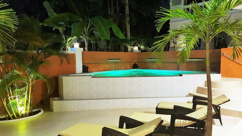 YAILAND Luxury Pool Villa Pattaya Walking Street Villa in Pattaya City