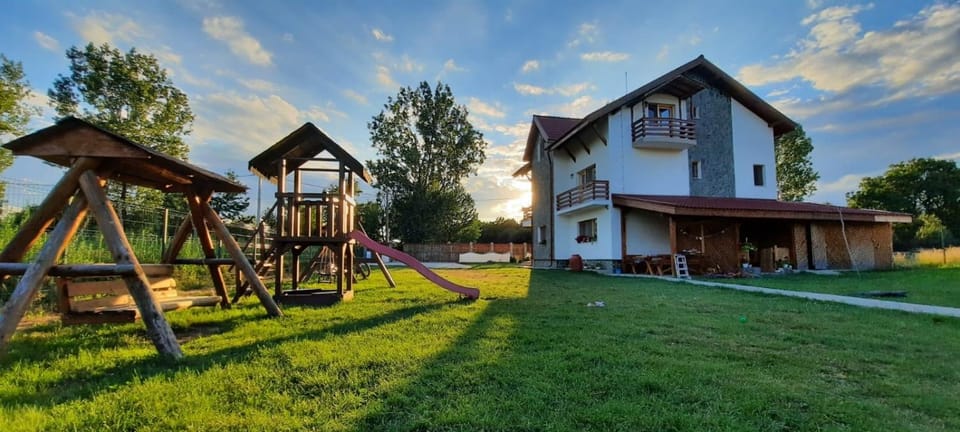 Pensiunea Colț de rai Bed and Breakfast in Romania
