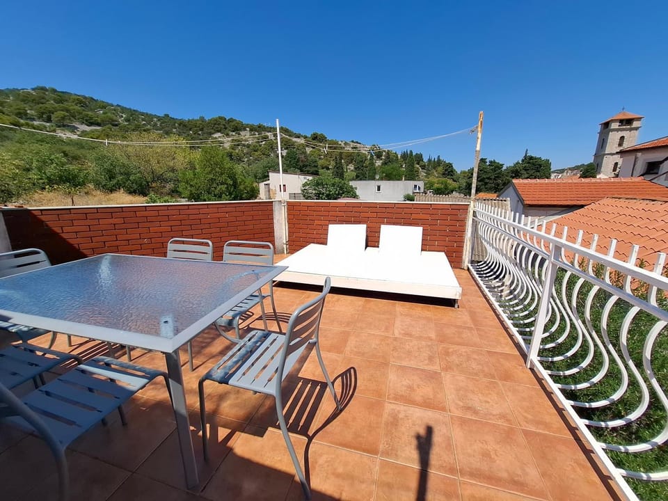 Tisno Summer Home Pentagon Apartment in Tisno