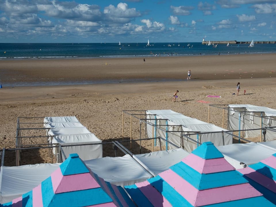 Maison T2 agréable avec cour privative, à 400m de la plage et proche commerces, quartier calme - FR-1-92-875 House in Château-d'Olonne
