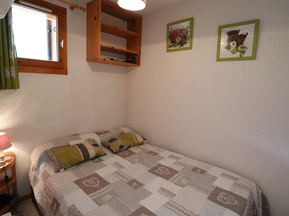Appartement 5 pers. avec piscine, balcon, proche ski et village - FR-1-342-215 Apartment in Haute-Savoie