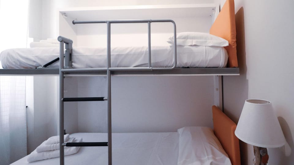 bunk bed