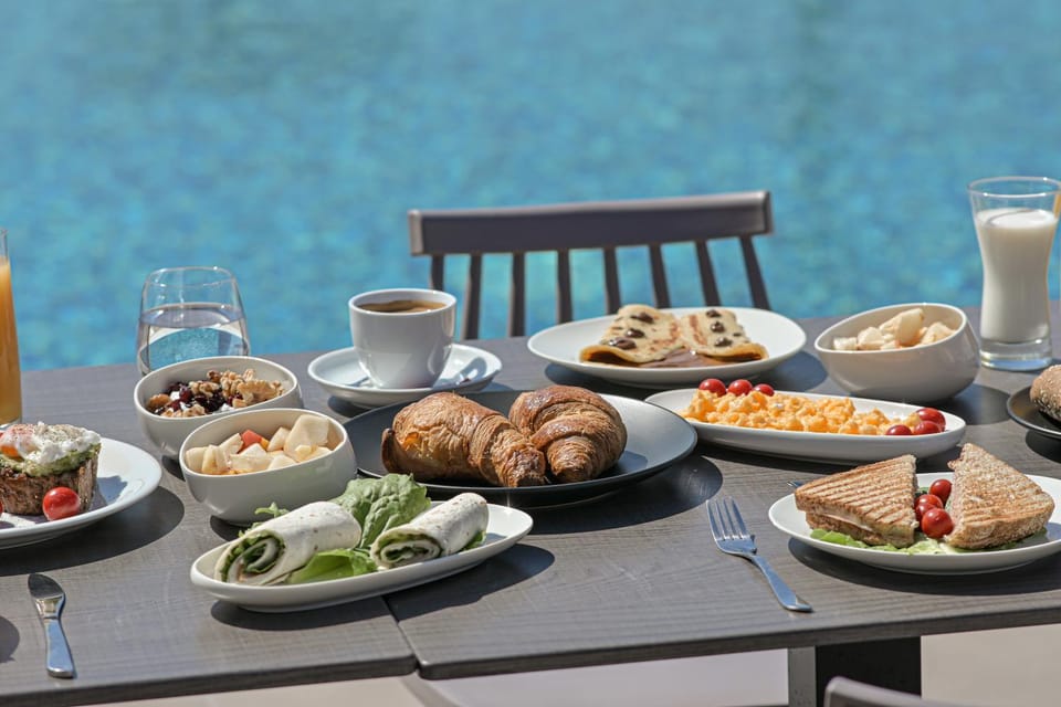 Food and drinks, Breakfast, Continental breakfast