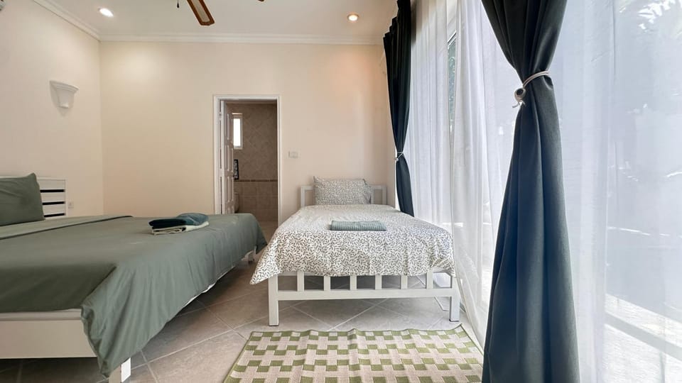 Majestic Residence Pool Villa Private Beach Villa in Pattaya City