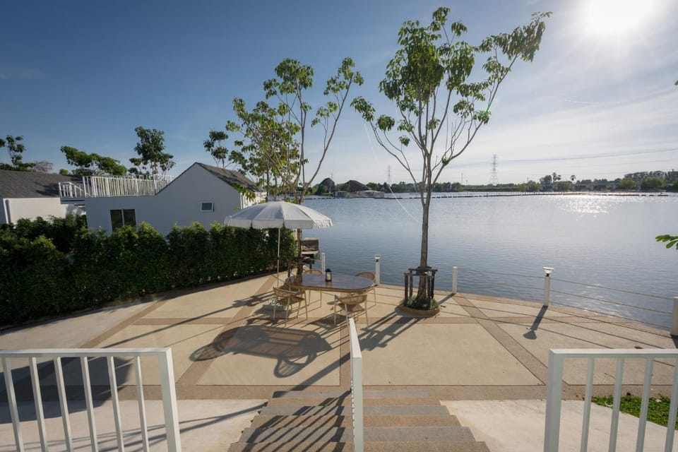 Day, Natural landscape, Lake view
