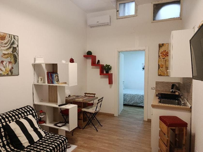 Otto di denari Apartment in Naples