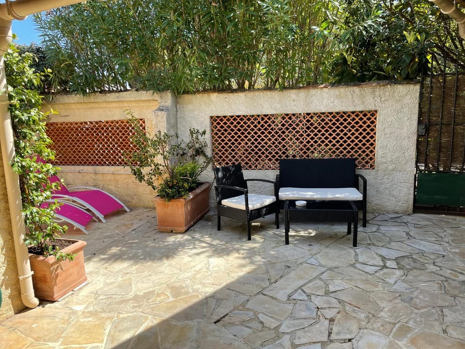 Maisonnette au calme et proche mer House in Mandelieu-La Napoule