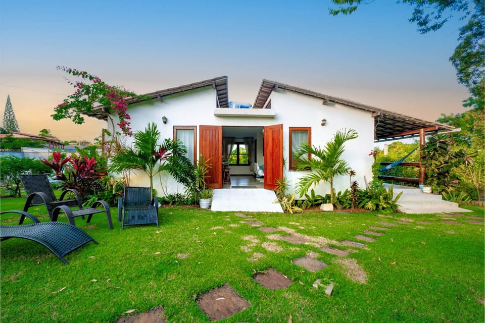 Property building, Natural landscape, Garden view, sunbed
