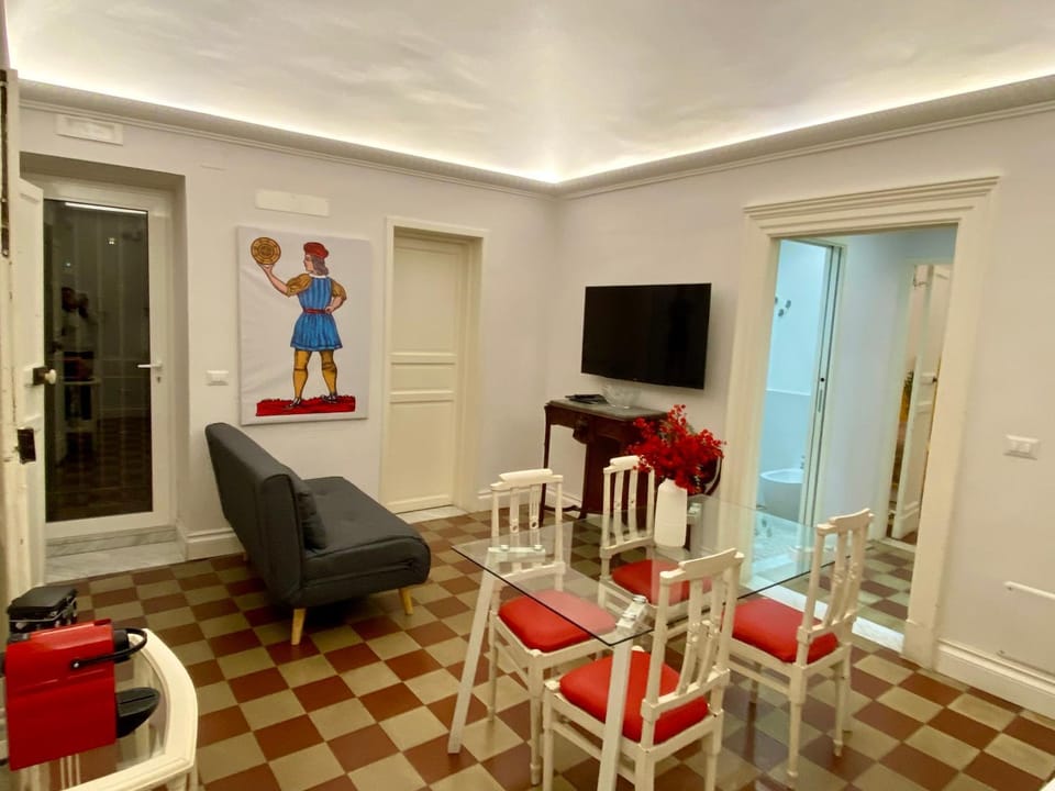 Communal lounge/ TV room, TV and multimedia, Living room, Seating area