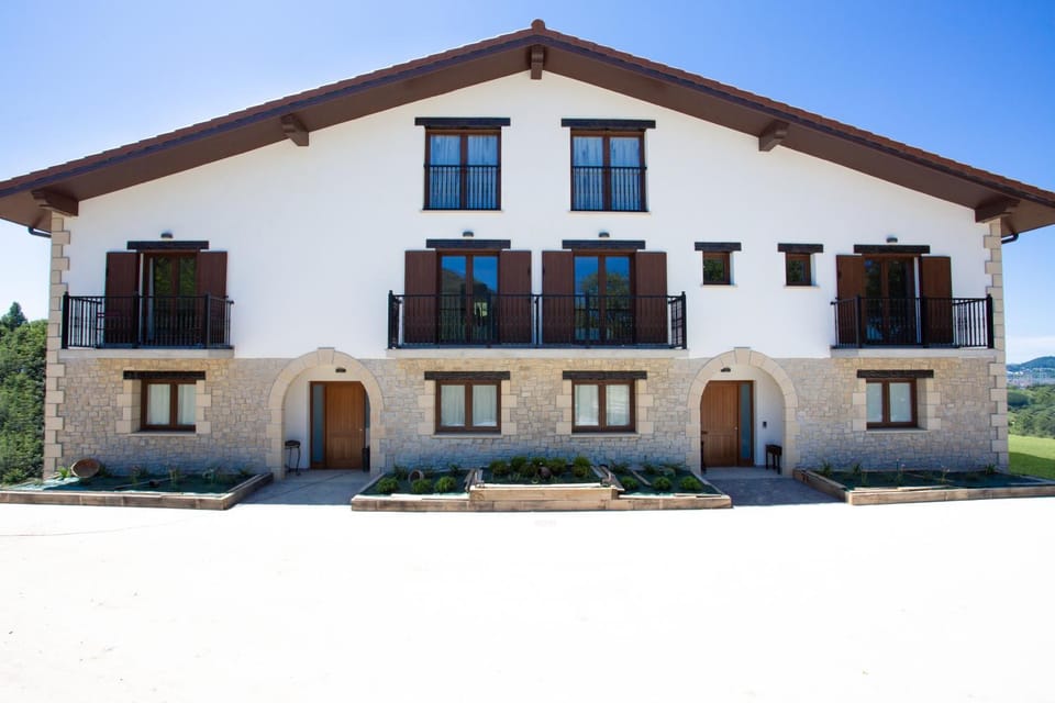 Property building, Facade/entrance