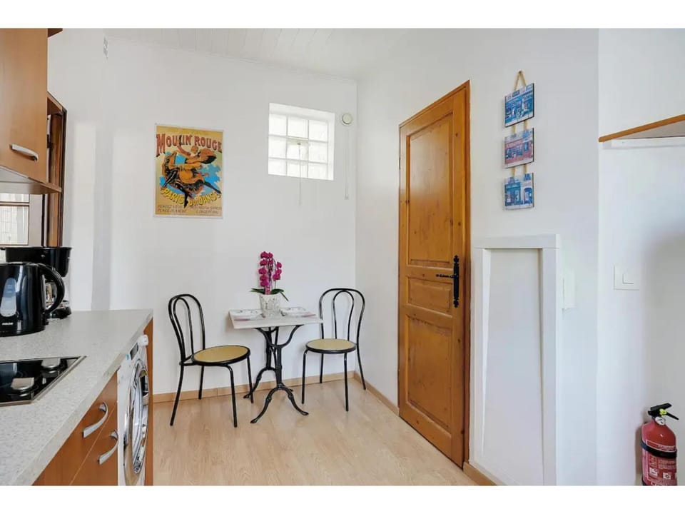 Decorative detail, Dining area