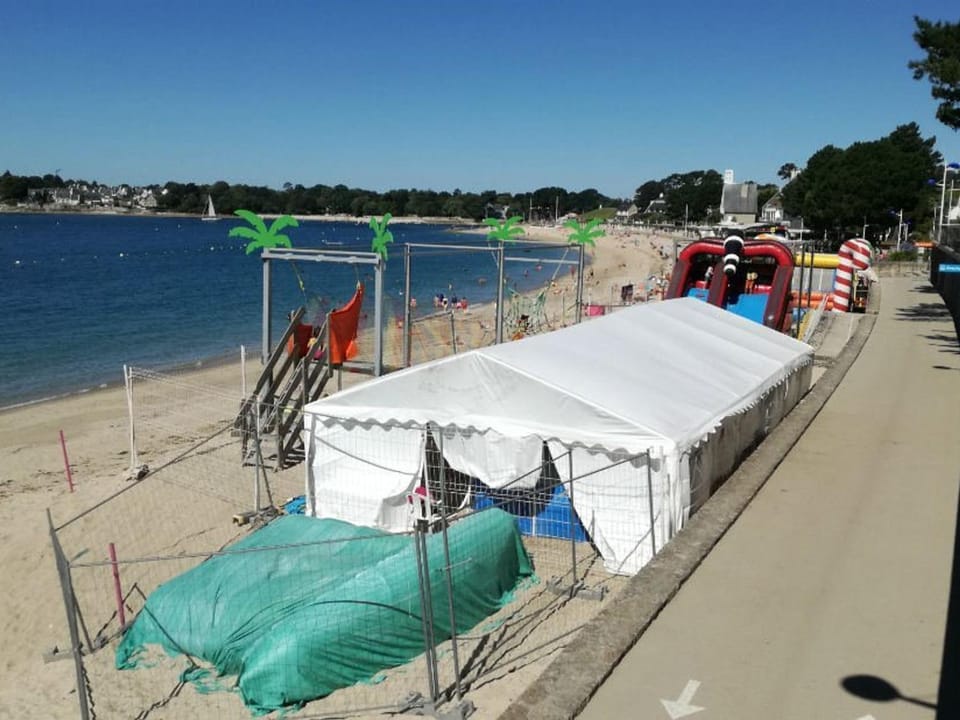 Bénodet : Appartement rénové face mer, 100m de la plage, parking privé, balcon, 3 étoiles, 4 pers. - FR-1-481-80 Apartment in Bénodet