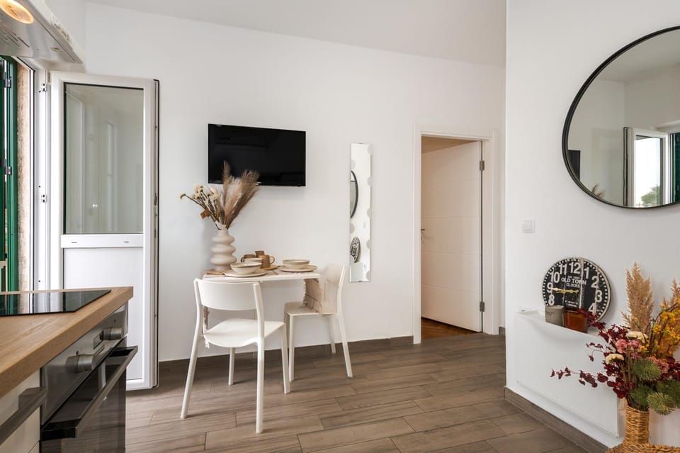 Living room, Dining area, Dinner