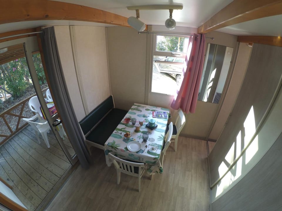 Camping TIKITI Campground/ 
RV Resort in Propriano