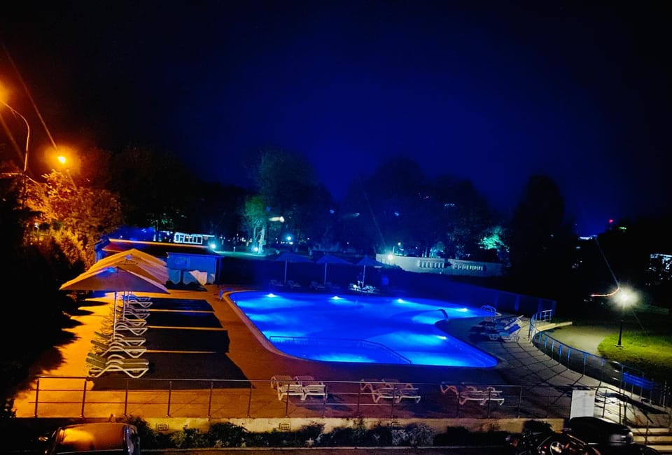 Pool view, Swimming pool