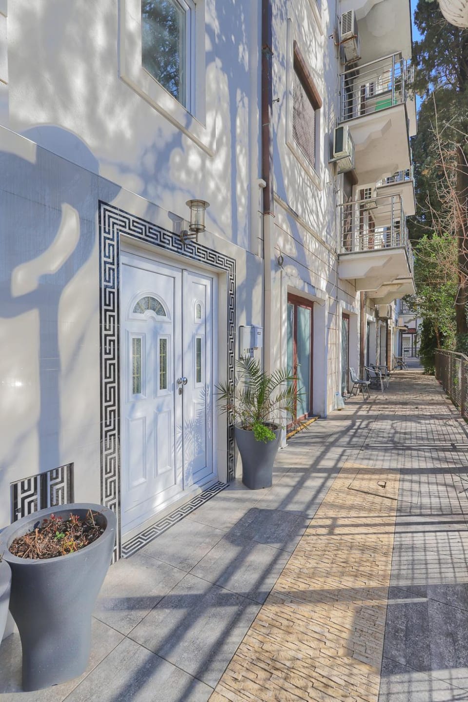 Property building, Facade/entrance