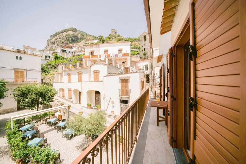 View (from property/room), Balcony/Terrace
