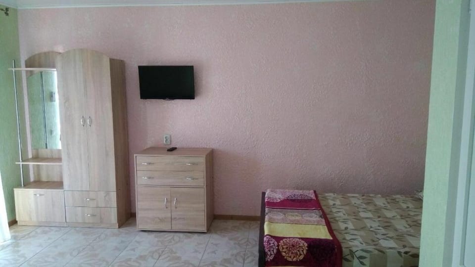 Photo of the whole room, Decorative detail