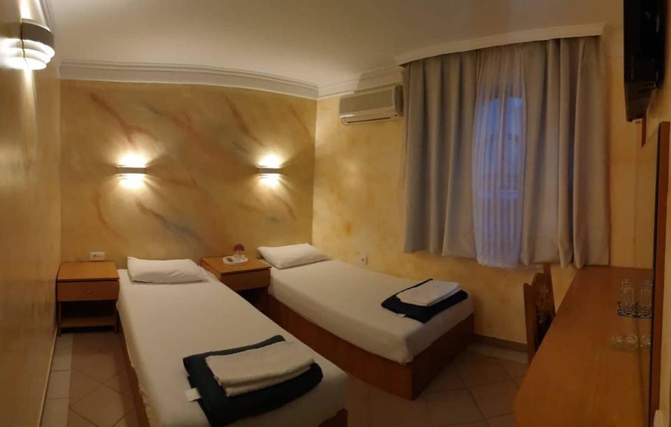 ESTRADA Lux Hotel in Belgrade