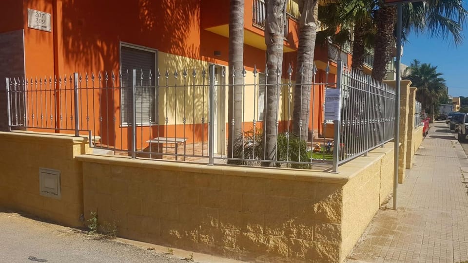 Property building, Street view