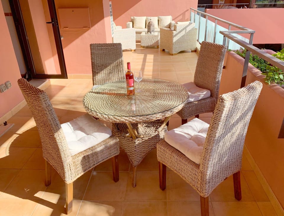 Balcony/Terrace, Balcony/Terrace
